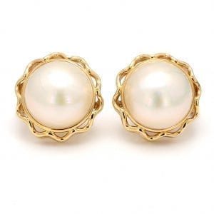Bailey's Estate Large Pearl Button Stud Earrings in 14k Yellow Gold