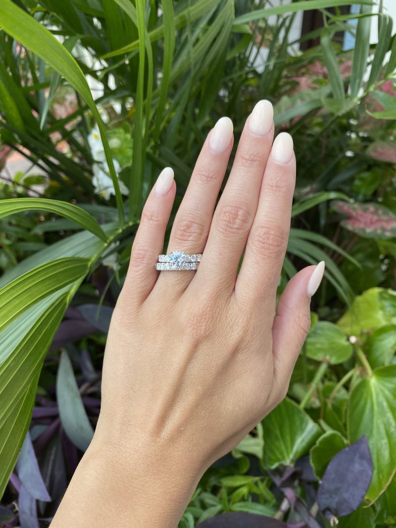Opwekking Ongewijzigd envelop Shared Prong Diamond Band Ring – Bailey's Fine Jewelry