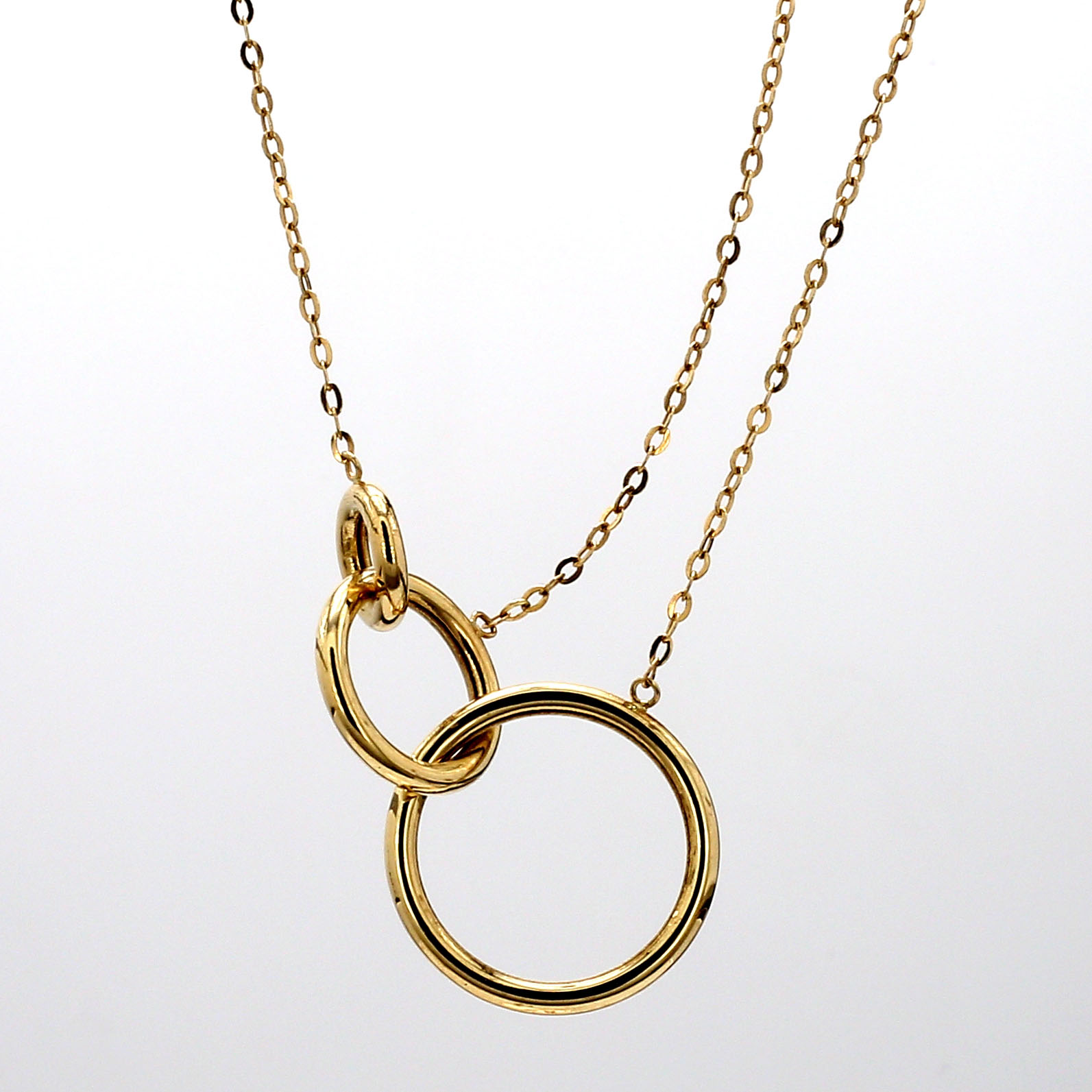 Circle Pendant Necklace in 14k Yellow Gold Bailey's Fine Jewelry