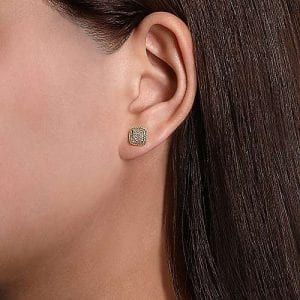 Twisted Cluster Diamond Stud Earrings