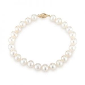 pearl bracelet with 14kt yellow gold clasp