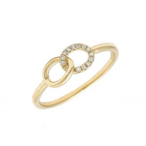 Open Link Ring with Pave Diamonds