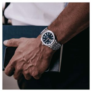 Lifestyle image of the Tag Heuer 41mm Link Watch