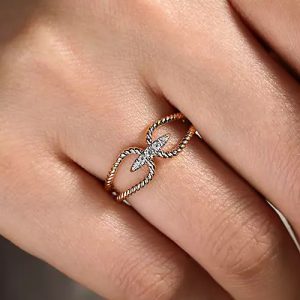 Twisted Rope with Pave Diamond Connector Ring