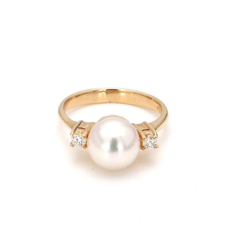 Yellow Gold Single Pearl With Two Diamonds Ring