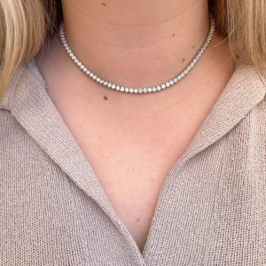 diamond riveria necklace